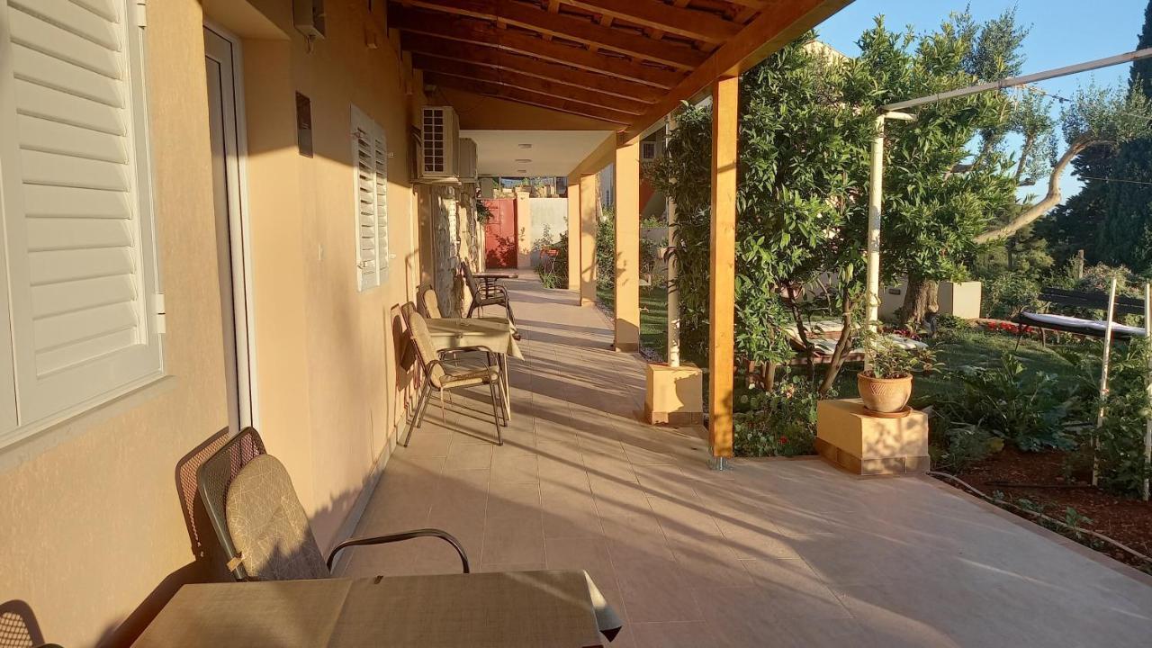 Guest House Anica Ντουμπρόβνικ Εξωτερικό φωτογραφία
