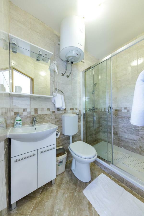 Guest House Anica Ντουμπρόβνικ Εξωτερικό φωτογραφία