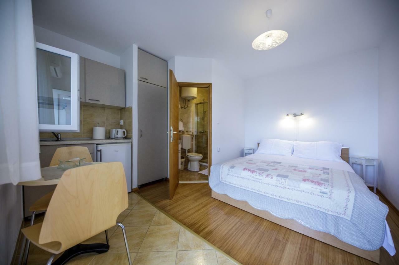 Guest House Anica Ντουμπρόβνικ Εξωτερικό φωτογραφία